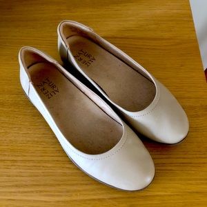 Naturalizer Flexy Flat